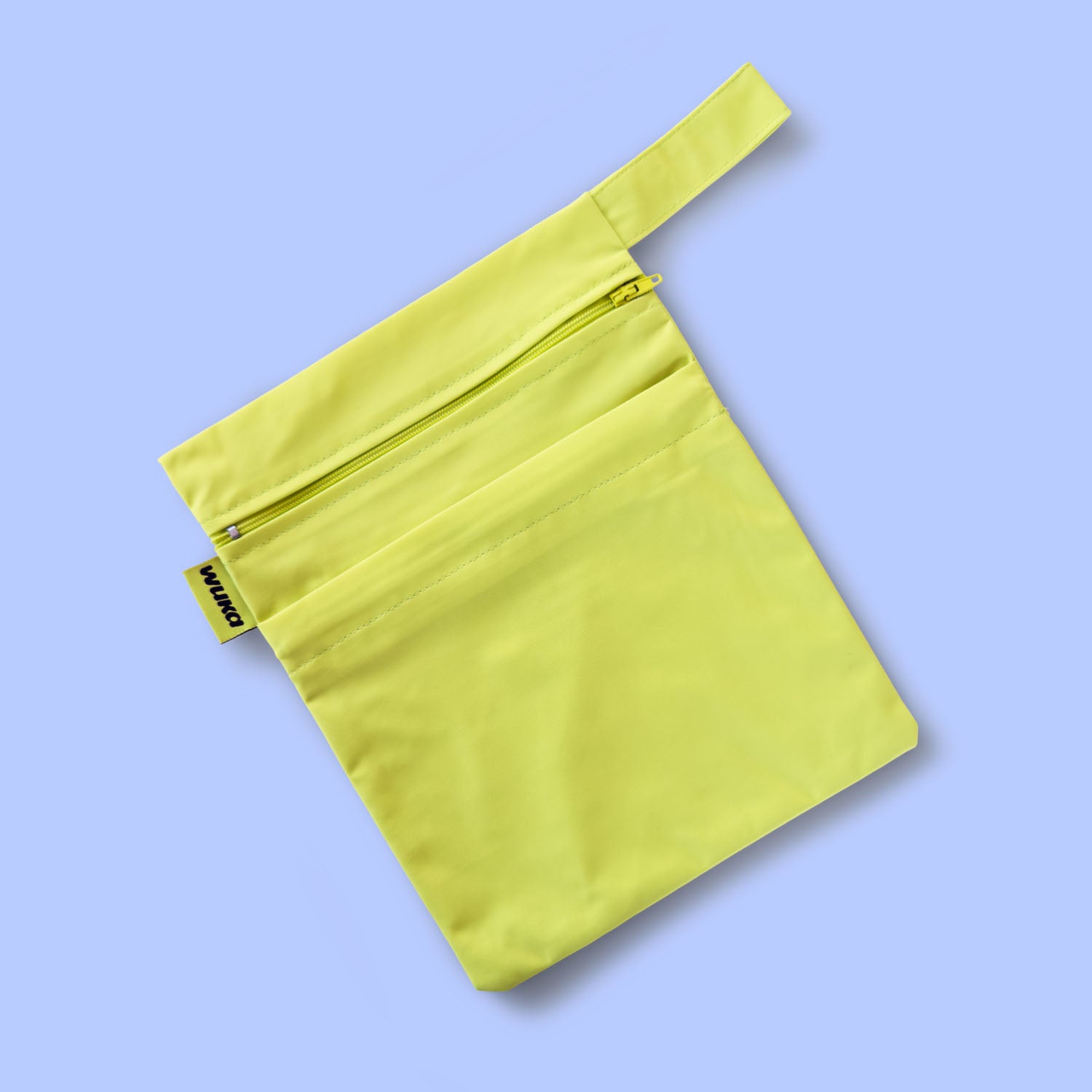 Waterproof changing bag included in the WUKA Lunafly Tie-Back period swim kit